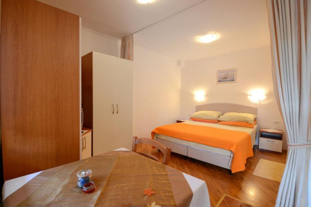 Apartments And Rooms Branka Novigrad Istria المظهر الخارجي الصورة