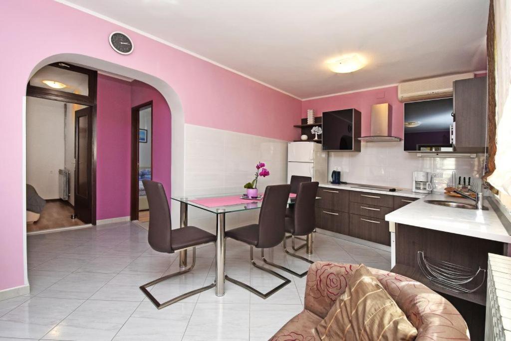 Apartments And Rooms Branka Novigrad Istria المظهر الخارجي الصورة