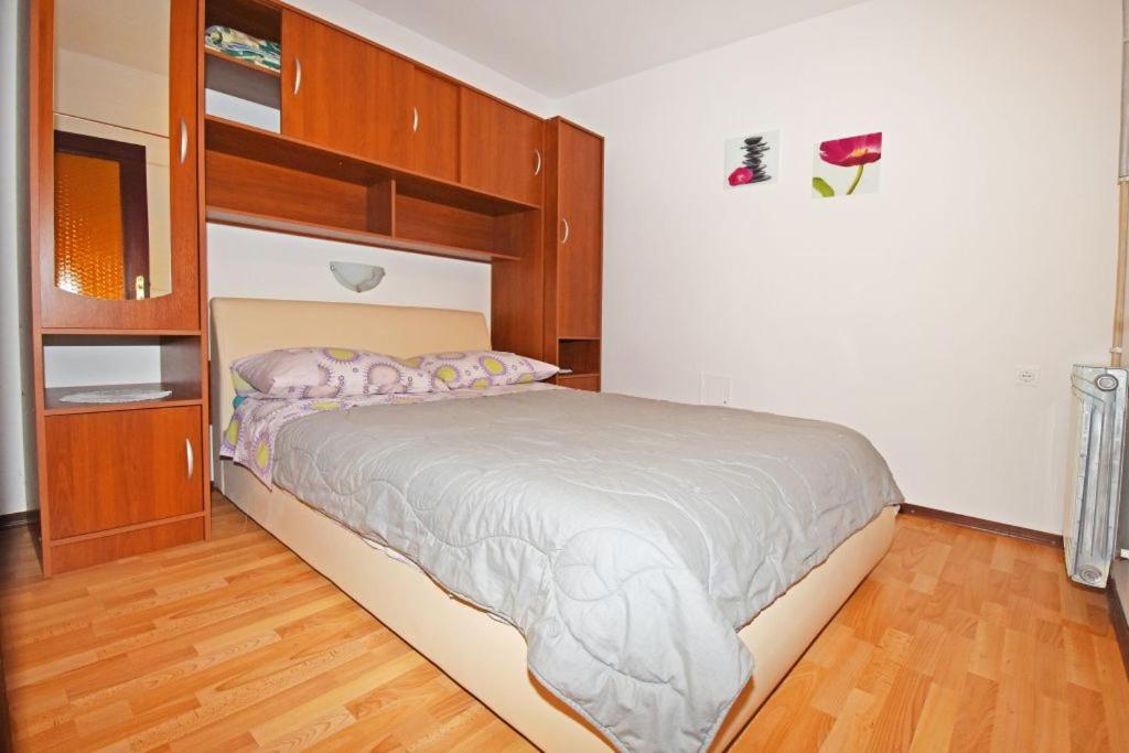 Apartments And Rooms Branka Novigrad Istria المظهر الخارجي الصورة